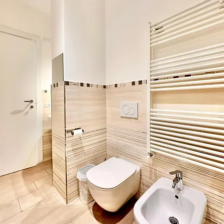 Hostdomus - White And Sea Apartment *