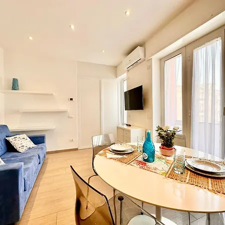 Hostdomus - White And Sea Apartament